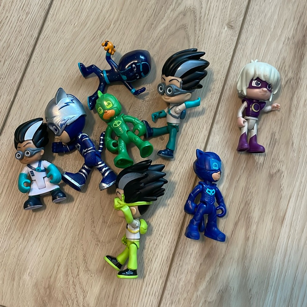 3/$15 - PJ masks spare characters